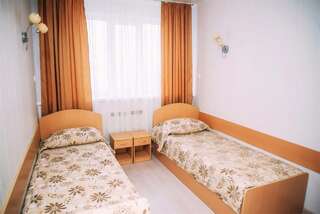 Гостиница Лососинская Петрозаводск Двухместный номер эконом-класса с 2 отдельными кроватями-1